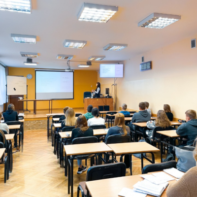 Prelekcje dla szkół partnerskich